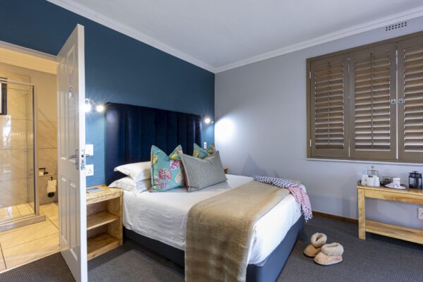 Family Inter-leading Room